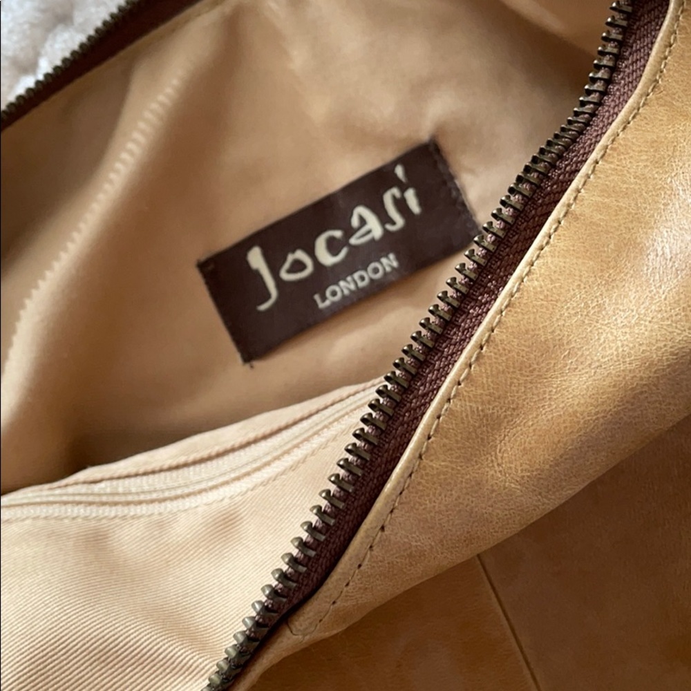 Jocasi London Studded Fab Shoulder Bag 🥰 - Picture 3 of 5
